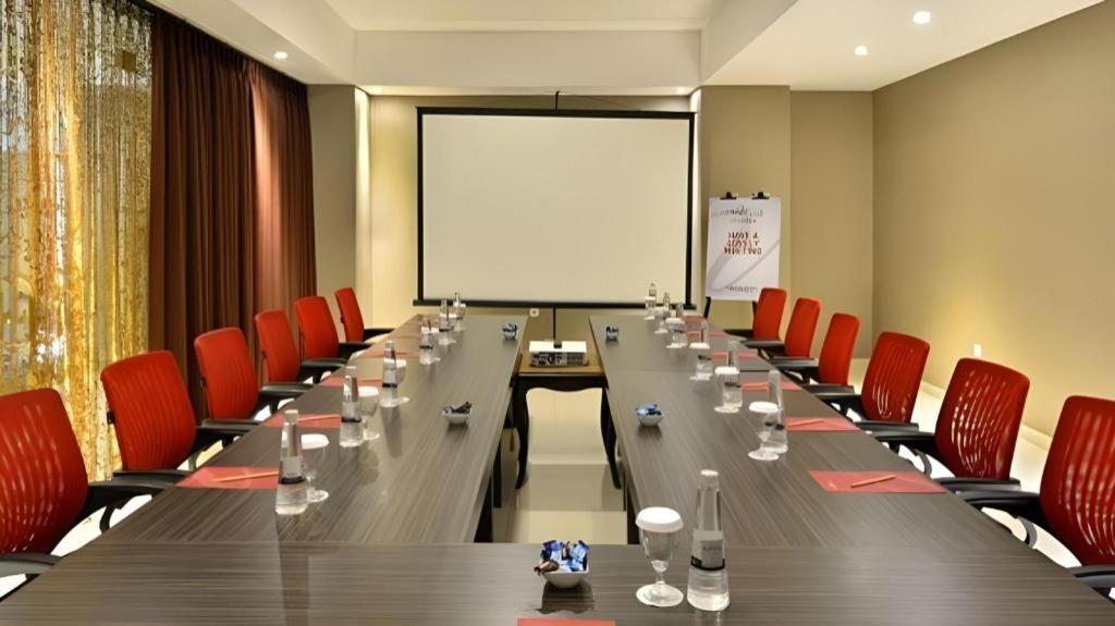 Travello Hotel בנדונג מראה חיצוני תמונה