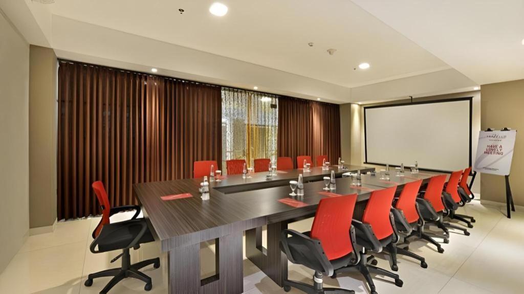 Travello Hotel בנדונג מראה חיצוני תמונה