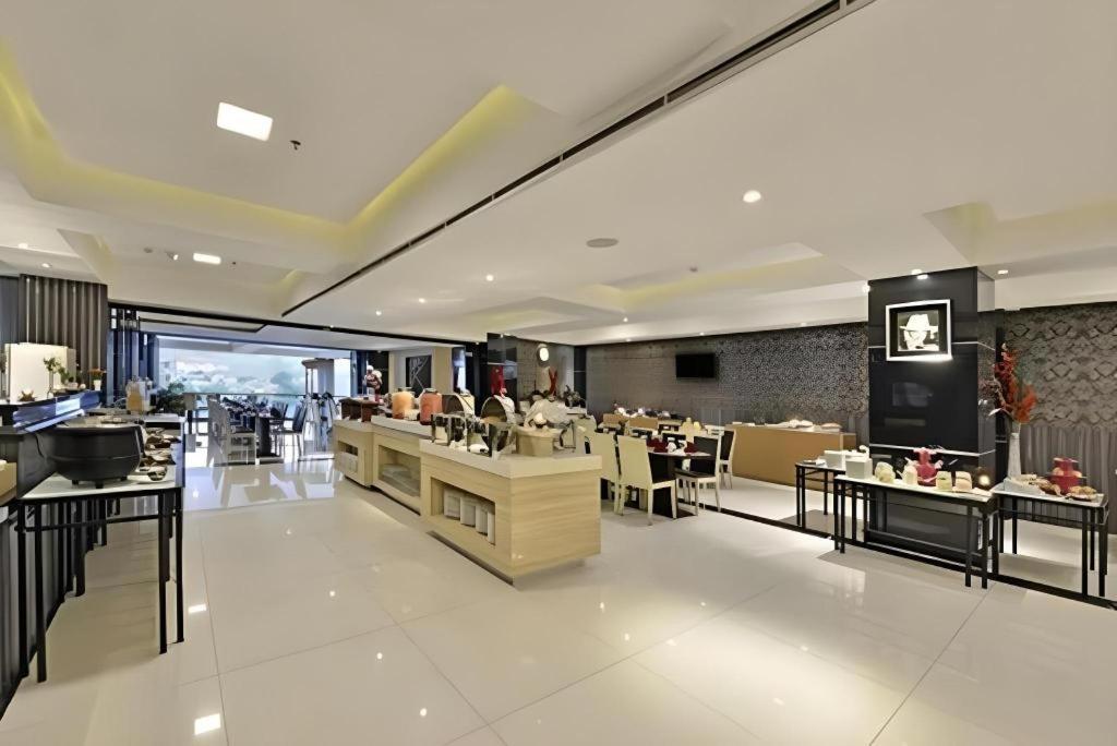 Travello Hotel בנדונג מראה חיצוני תמונה