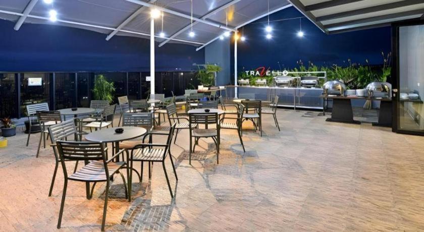 Travello Hotel בנדונג מראה חיצוני תמונה