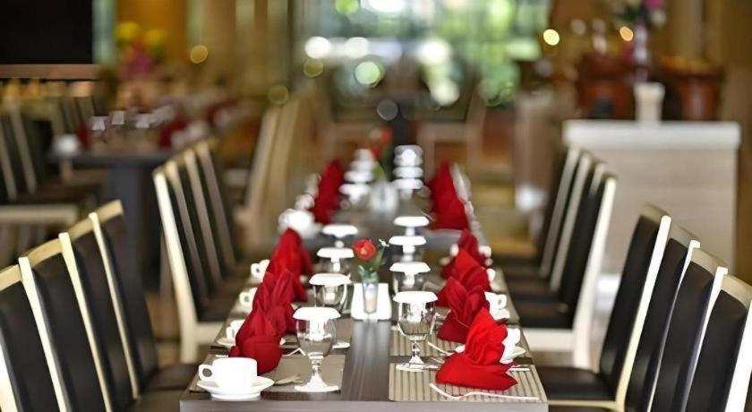 Travello Hotel בנדונג מראה חיצוני תמונה