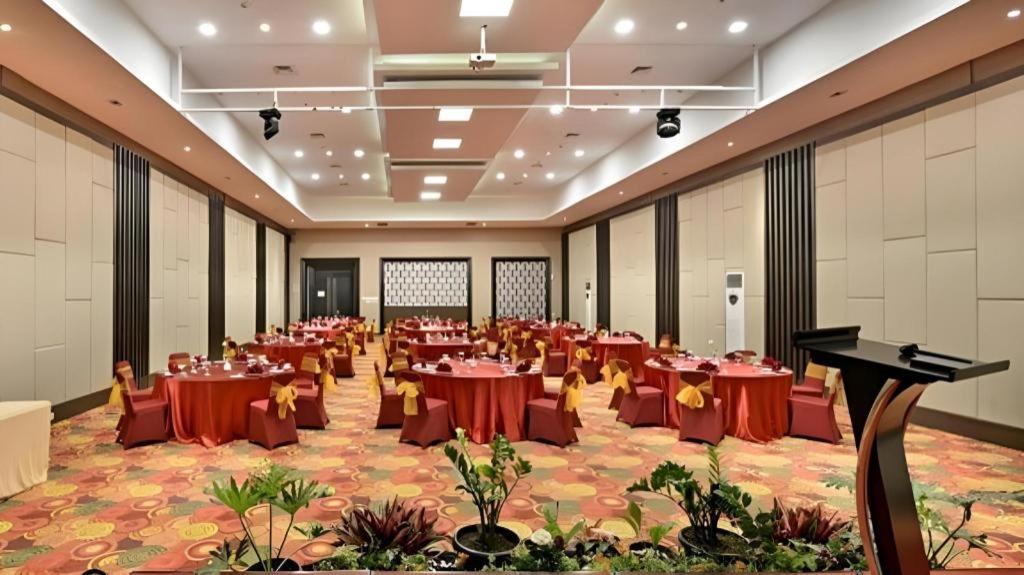 Travello Hotel בנדונג מראה חיצוני תמונה