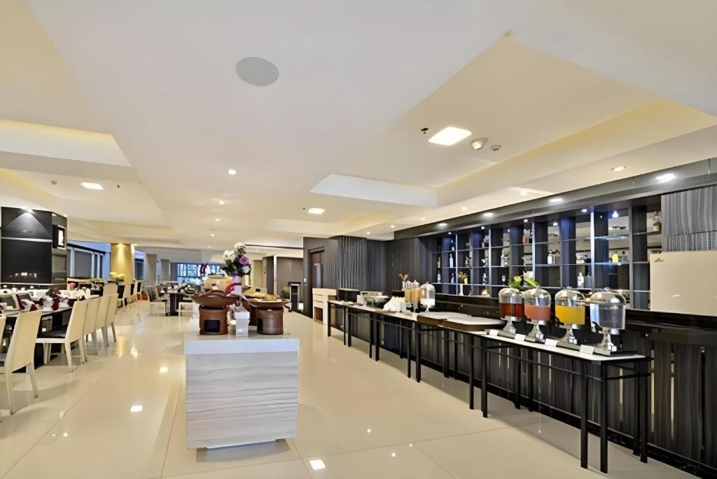 Travello Hotel בנדונג מראה חיצוני תמונה