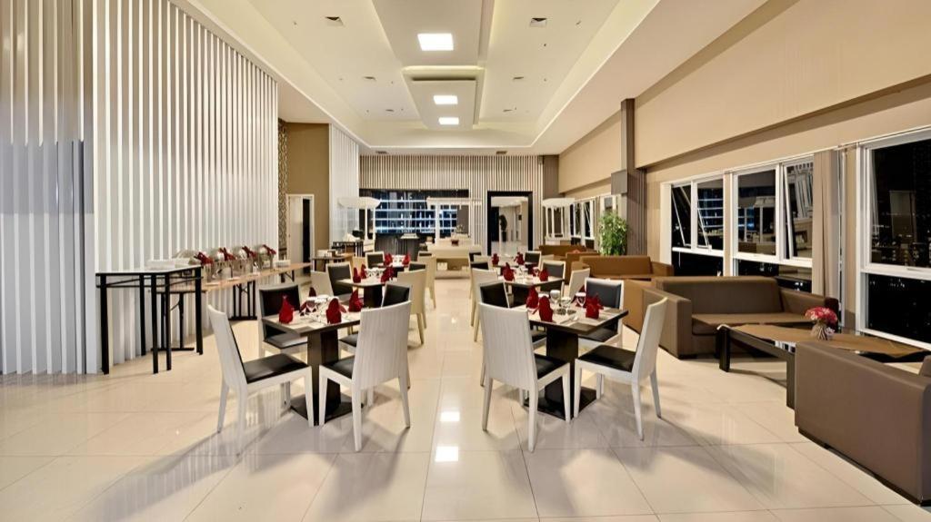 Travello Hotel בנדונג מראה חיצוני תמונה
