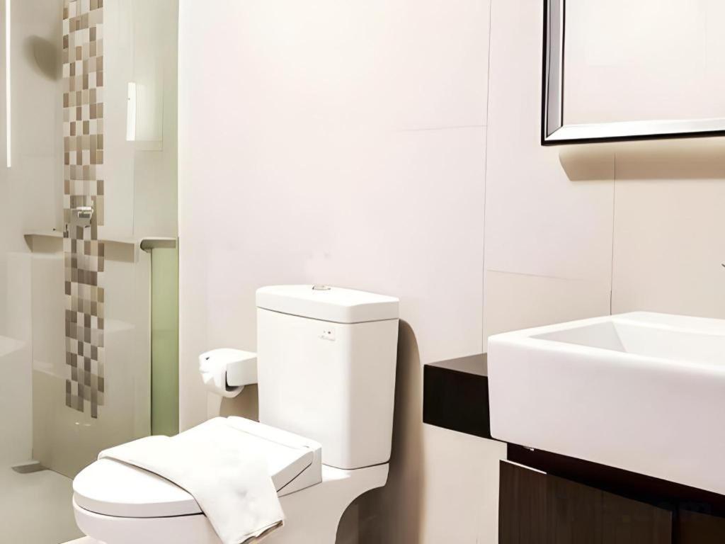 Travello Hotel בנדונג מראה חיצוני תמונה
