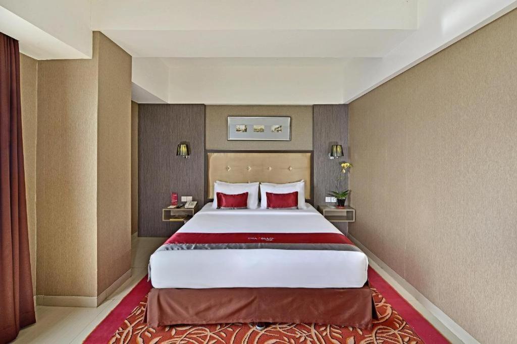Travello Hotel בנדונג מראה חיצוני תמונה