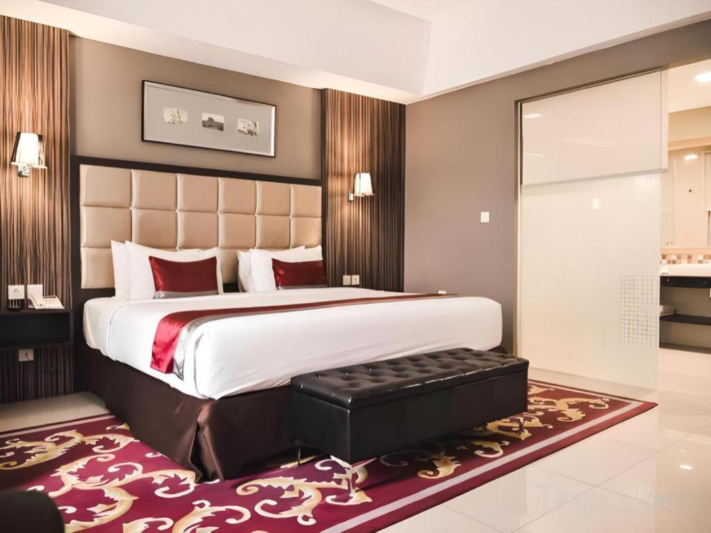 Travello Hotel בנדונג מראה חיצוני תמונה