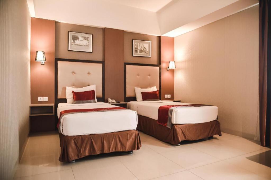 Travello Hotel בנדונג מראה חיצוני תמונה