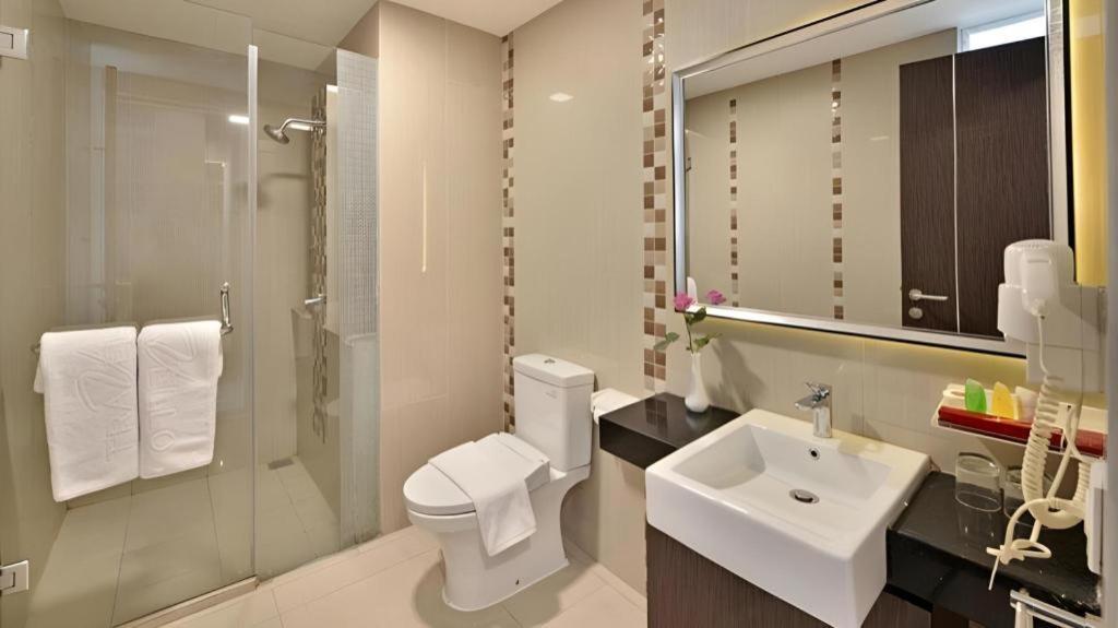Travello Hotel בנדונג מראה חיצוני תמונה